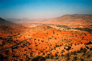 19.11.1998 - Auf dem Weg nach Tafraoute - Eindrucksvolle Landschaft des Anti-Atlas 