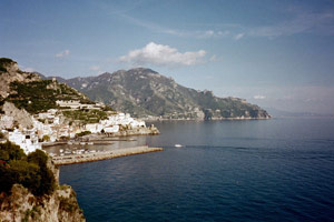 30.10.2002 - Amalfi und die Steilküste bei Amalfi