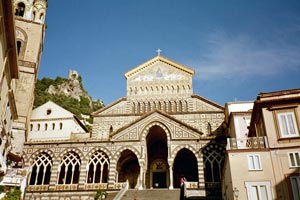 30-10-02 - Church in Amalfi