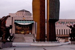 20.11.2009 - Denkmal am War Memorial in Itaewon