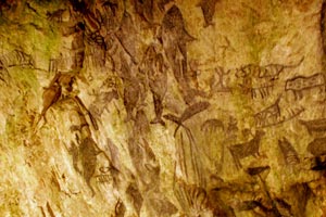 29.11.2009 - Petroglyph Repliken in der Eonyang Amethyst Höhle