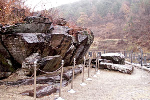 29-11-09 - Petroglyphs in Cheonjeon-Ri