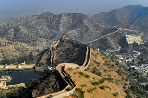 19-12-11 - Jaigarh Fort - Vista to the defensive wall