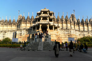 26.12.2011 - Tempelanlage von Ranakpur