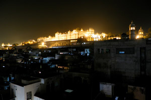 26-12-11 - Palace of Udaipur at night
