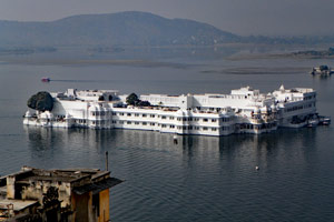 27-12-11 - Lake of Udaipur