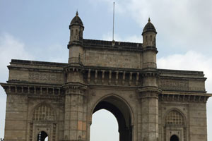 29.03.2017 - Harry am Gateway of India - nach erfolgreicher Visumverlängerung