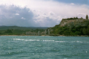 01.06.2002 - Grottenfahrt mit einem Schiff im Gargano