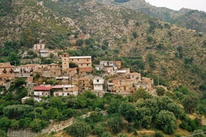 30.05.2003 - In Galliciano, dem mittelalterlichen Städtchen ganz im Süden