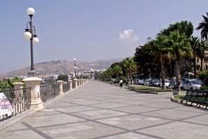 04.09.2008 - Lungomare in Reggio-Calabria ganz im Süden von Italien