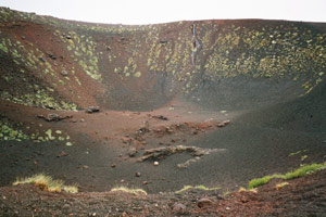 13.06.2004 - Ätna (Etna) - Am erloschenen Krater Monte Silvestri