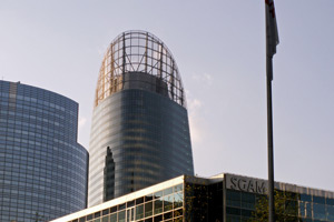 14.04.2008 - Eindrucksvolle und stilvolle Wolkenkratzer in Paris