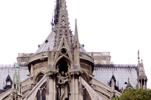 18.04.2008 - Im Hinterhof vom Notre Dame