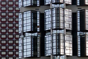 15.07.2008 - Tolle Architektur in der Nähe der Seine