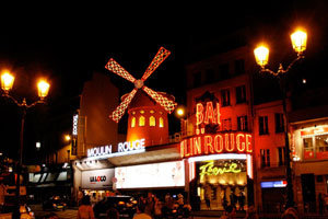 06.08.2008 - Die berühmte rote Mühle bei Nacht