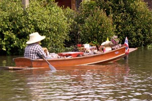 12.12.2009 - Verkäufer mit Boot