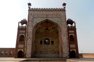 17.12.2011 - Sikandra - Akbar-Mausoleum (Grabmal eines Mogulherrschers) bei Agra