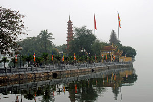 15.02.2015 - Tran Quoc Pagode in Hanoi (chÃ¹a Tráº¥n Quá»‘c)