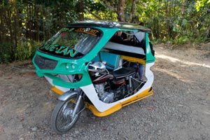 15.01.2016 - Unser Transportmittel zum Resort - ein aufgemotztes Dreirad