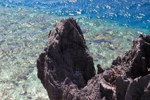 19.01.2016 - Private Boat Tour Route C - Matinloc Kirche - scharfe Felsen