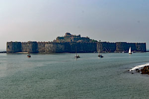 20.12.2015 - Blick auf das portugiesische Fort Murud - Janjira