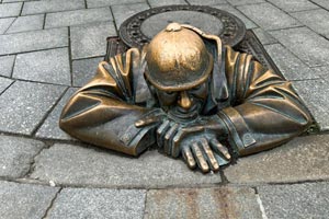 21.08.2024 - Wahrzeichen von Bratislava - ÄŒumil (Arbeiter bei der Arbeit)