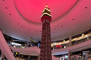 08.01.2026 - Eiffelturm im Terminal 21 von Pattaya